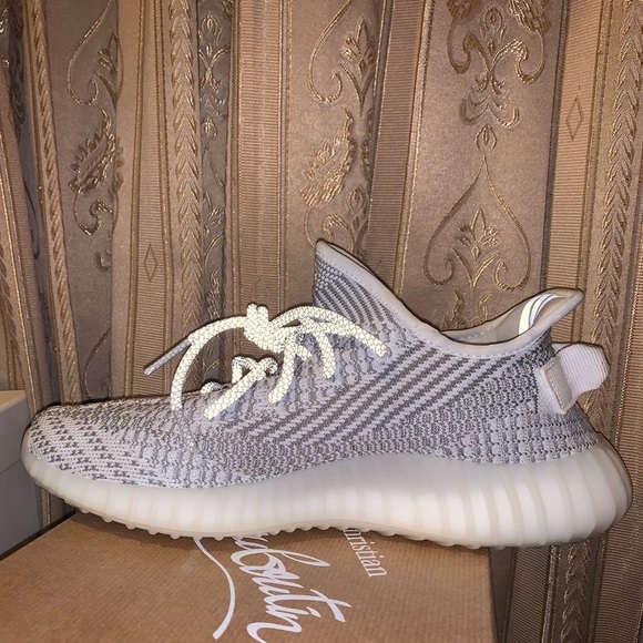 Yeezy Boost 350 V2 Static Non-Reflective 2018 - Picture 5 of 8